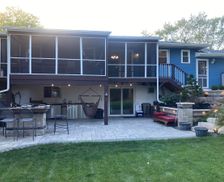 United States Michigan Commerce Charter Township vacation rental compare prices direct by owner 26526169