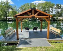 United States Indiana Greenwood vacation rental compare prices direct by owner 24745474