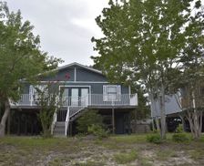 United States North Carolina Oak Island vacation rental compare prices direct by owner 24253939