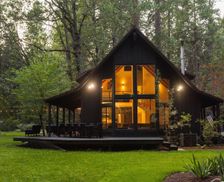 United States California Mount Shasta vacation rental compare prices direct by owner 27849474