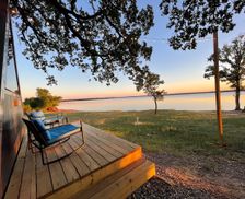 United States Texas Pottsboro vacation rental compare prices direct by owner 24385726