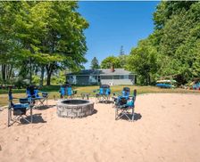 United States Michigan Bark River vacation rental compare prices direct by owner 29838105