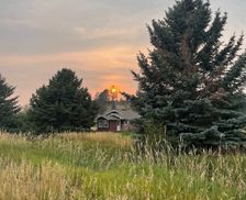 United States Montana Joliet vacation rental compare prices direct by owner 25075782