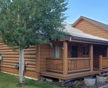 United States Wyoming Pinedale vacation rental compare prices direct by owner 25053444