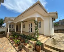 Uganda Central Region Entebbe vacation rental compare prices direct by owner 25929268