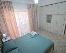 Albania Qarku i Vlorës Sarandë vacation rental compare prices direct by owner 19333480