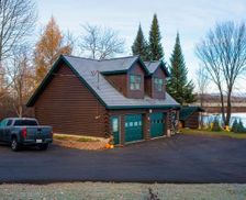 United States New York Tupper Lake vacation rental compare prices direct by owner 29837876