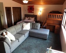 United States California Redwood Valley vacation rental compare prices direct by owner 29713183