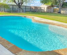 United States Texas Seguin vacation rental compare prices direct by owner 25335147
