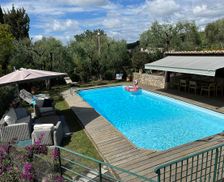 France Provence-Alpes-Côte d'Azur Le Rouret vacation rental compare prices direct by owner 4034919