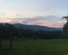 United States Tennessee Roan Mountain vacation rental compare prices direct by owner 460721