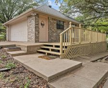 United States Texas Lorena vacation rental compare prices direct by owner 26459090