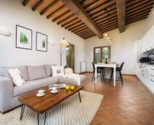 Italy Toscana Castelmuzio vacation rental compare prices direct by owner 29986064