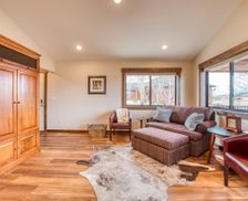 United States Montana Corvallis vacation rental compare prices direct by owner 25676685