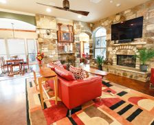 United States Texas Dripping Springs vacation rental compare prices direct by owner 10307730