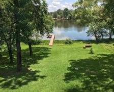 United States Texas Berryville vacation rental compare prices direct by owner 26459621