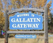 United States Montana Gallatin Gateway vacation rental compare prices direct by owner 29519890