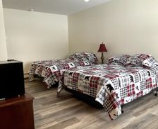 United States New York Redfield vacation rental compare prices direct by owner 25805063