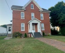 United States Pennsylvania Ebensburg vacation rental compare prices direct by owner 29609225