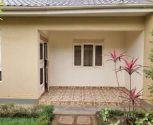 Uganda Central Region Kampala vacation rental compare prices direct by owner 8452932