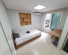 South Korea Seoul Mapo-gu vacation rental compare prices direct by owner 29687427