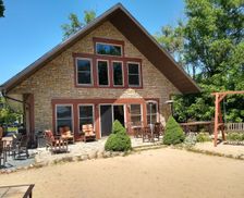 United States Wisconsin Cambridge vacation rental compare prices direct by owner 27347578