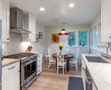 United States California Capitola vacation rental compare prices direct by owner 28775801