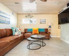 United States Florida Cocoa Beach vacation rental compare prices direct by owner 27563625