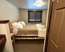 United States Montana Seeley Lake vacation rental compare prices direct by owner 28906662