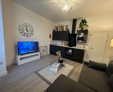 United Kingdom Wales Cardiff vacation rental compare prices direct by owner 27769509