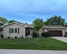 United States Wisconsin Oshkosh vacation rental compare prices direct by owner 25225748