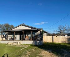 United States Texas Salado vacation rental compare prices direct by owner 32464070