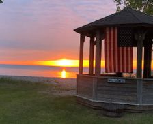 United States Michigan Lakeport vacation rental compare prices direct by owner 10299252