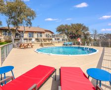 United States Texas Burnet vacation rental compare prices direct by owner 28161774