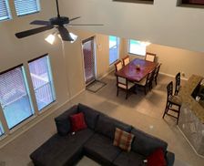 United States Texas Schertz vacation rental compare prices direct by owner 26492682