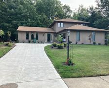 United States Ohio Strongsville vacation rental compare prices direct by owner 27941664