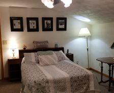 United States Indiana Fairmount vacation rental compare prices direct by owner 1267197