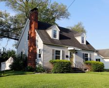 United States Illinois Rockford vacation rental compare prices direct by owner 26604509