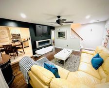 United States New York Mastic Beach vacation rental compare prices direct by owner 28642348