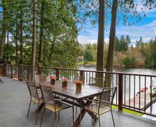 United States Washington Stanwood vacation rental compare prices direct by owner 27434606