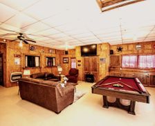 United States Texas Pottsboro vacation rental compare prices direct by owner 27896247