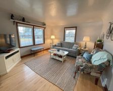 United States Wisconsin Algoma vacation rental compare prices direct by owner 26585678