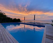 United States New York Fire Island Pines vacation rental compare prices direct by owner 34386167