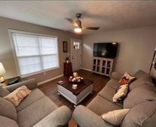 United States Kentucky East Bernstadt vacation rental compare prices direct by owner 28966756