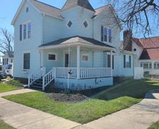 United States Ohio Fairport Harbor vacation rental compare prices direct by owner 28829923