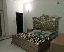 Pakistan Punjab Lahore vacation rental compare prices direct by owner 26821796