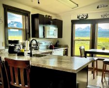 United States Idaho Stanley vacation rental compare prices direct by owner 26619989