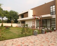Pakistan Punjab Lahore vacation rental compare prices direct by owner 28124550