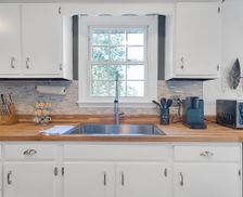 United States Kentucky Frankfort vacation rental compare prices direct by owner 32331813