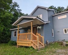 United States Pennsylvania North East vacation rental compare prices direct by owner 28921730